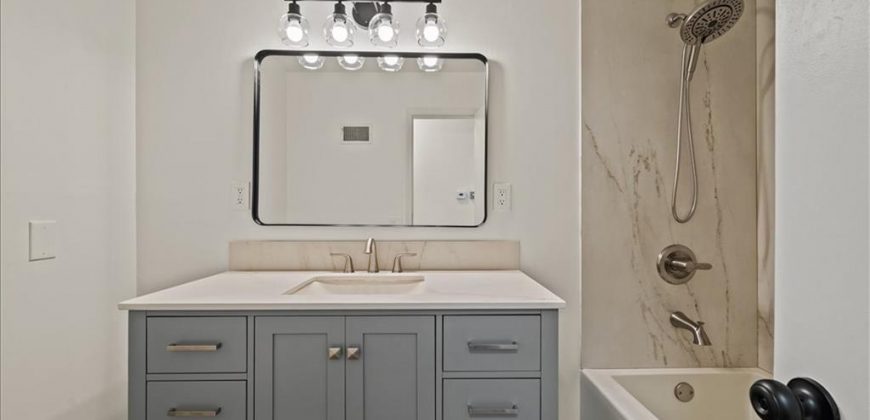 Homes for Sale in Kansas City, MO 64118 | 6805 N Wayne Avenue