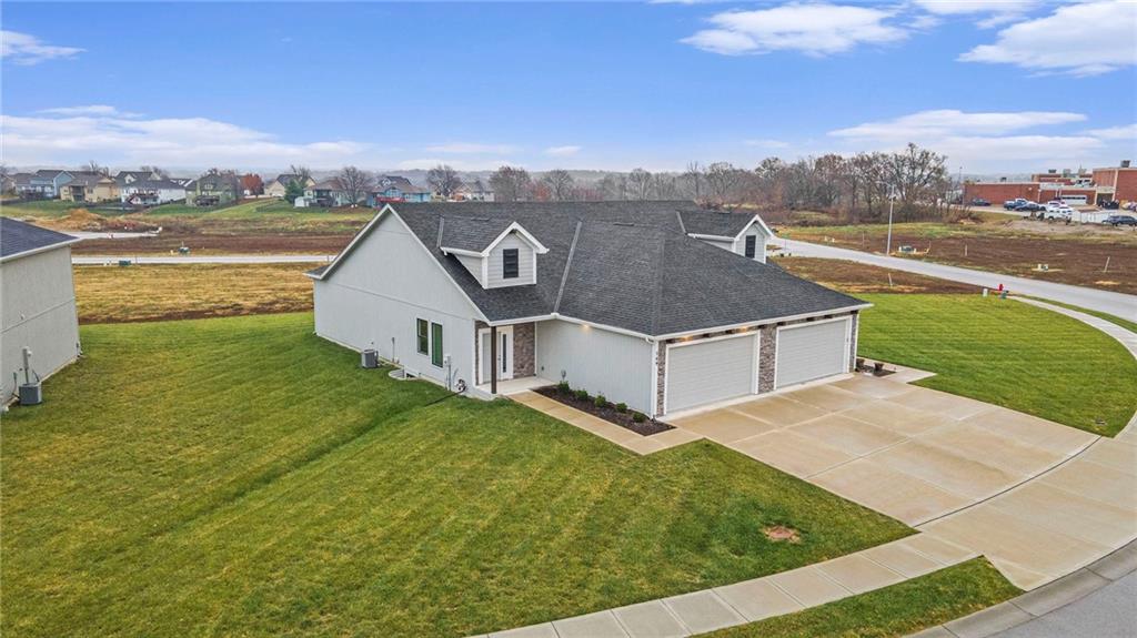 Homes for Sale in Smithville, MO 64089 | 709  Ridge Drive