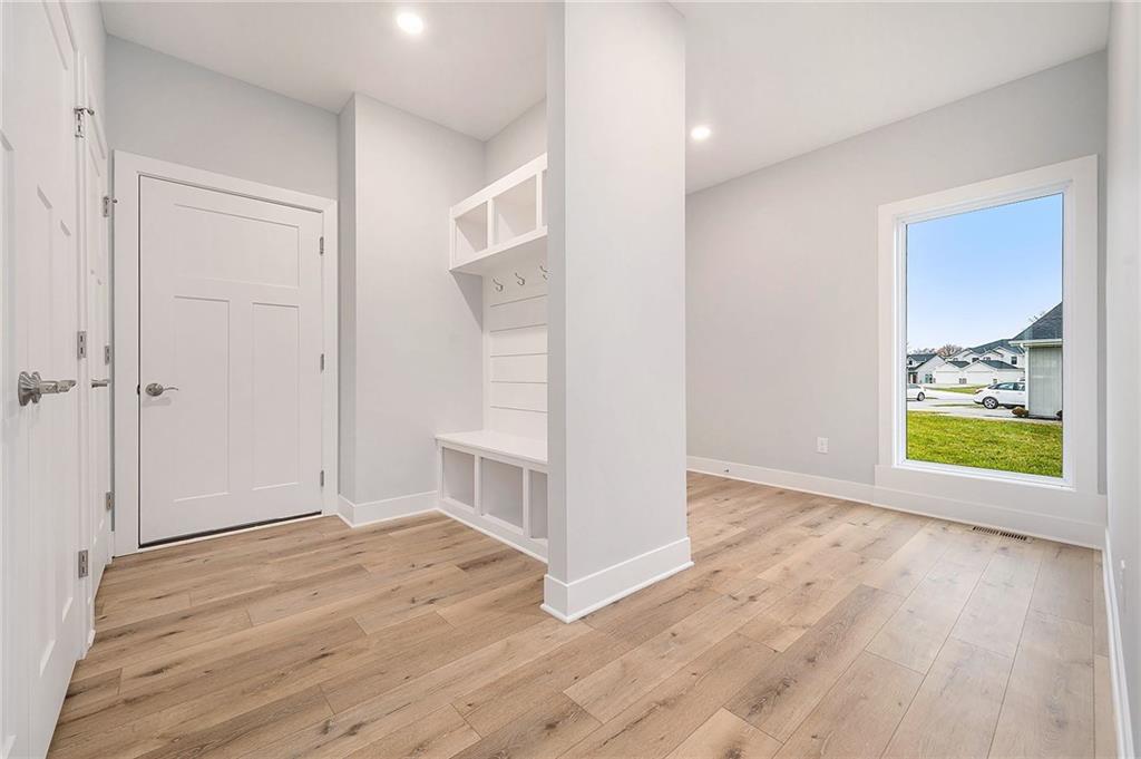 Homes for Sale in Smithville, MO 64089 | 709  Ridge Drive