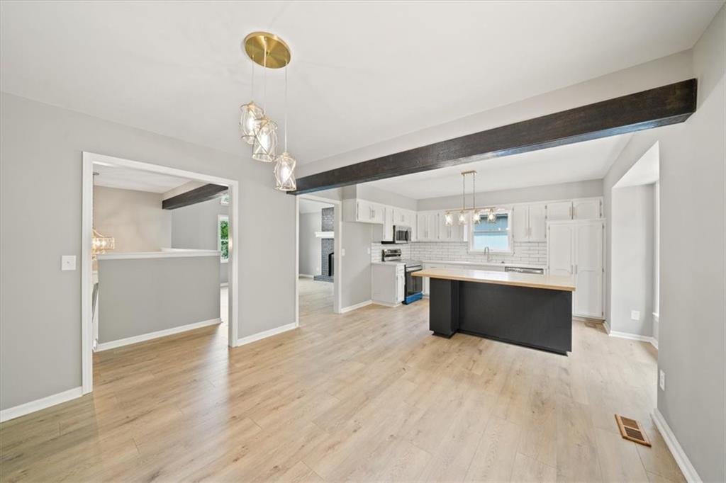 Homes for Sale in Gladstone, MO 64119 | 7109 N Indiana Street