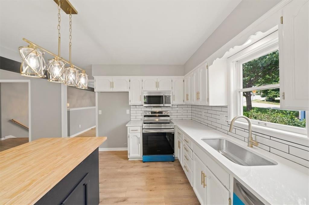 Homes for Sale in Gladstone, MO 64119 | 7109 N Indiana Street