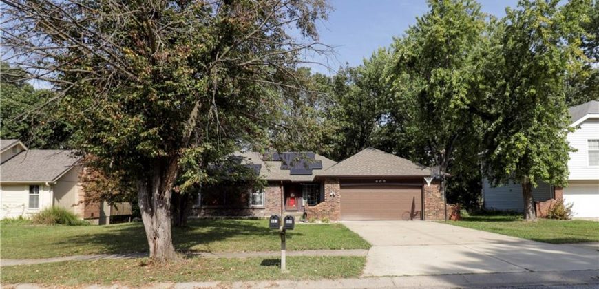 Homes for Sale in Kansas City, MO 64118 | 600 NW 66th Street