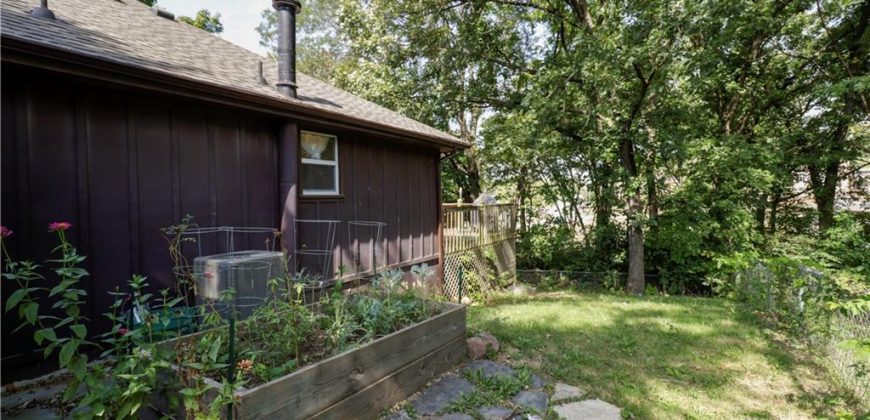 Homes for Sale in Kansas City, MO 64118 | 600 NW 66th Street