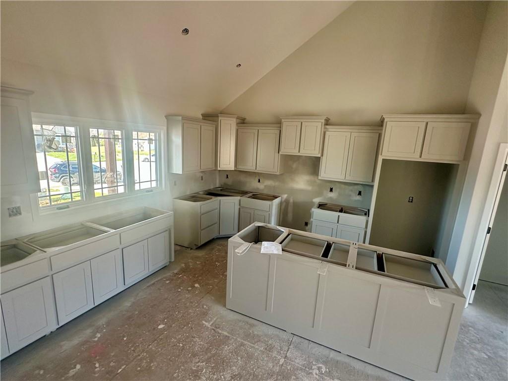 Homes for Sale in Parkville, MO 64152 | 7040 NW Yulich Court