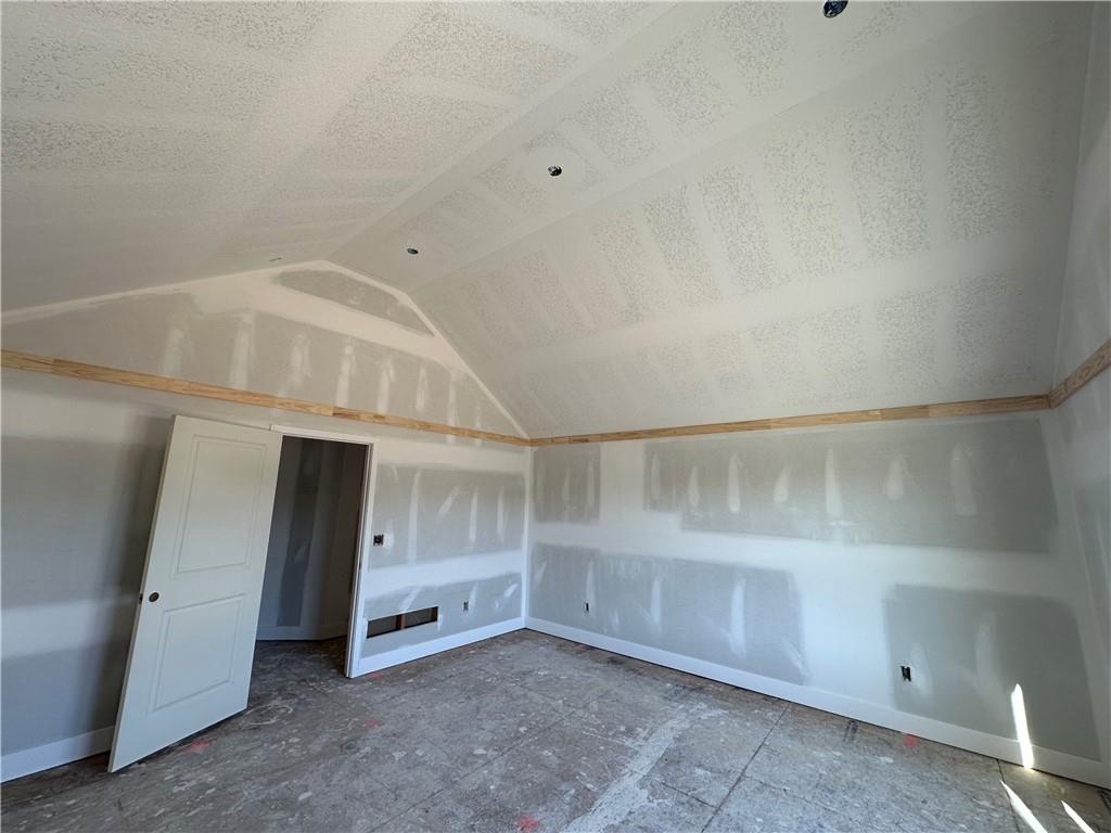 Homes for Sale in Parkville, MO 64152 | 7040 NW Yulich Court