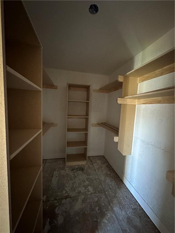 Homes for Sale in Parkville, MO 64152 | 7040 NW Yulich Court