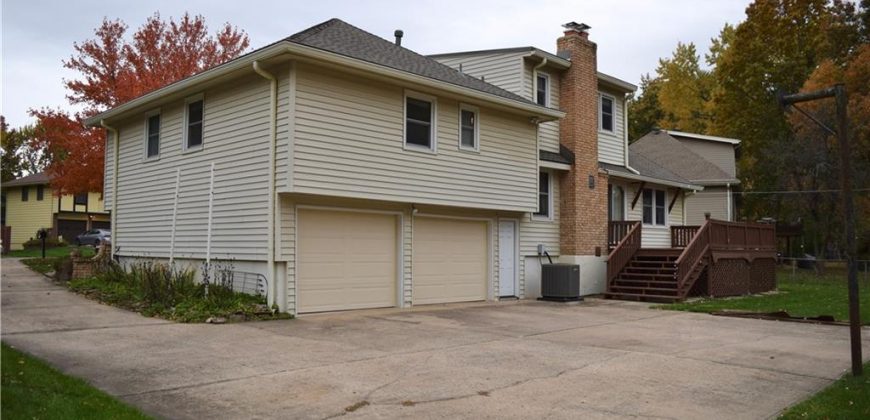 Homes for Sale in Gladstone, MO 64118 | 1612 NE Rosewood Drive