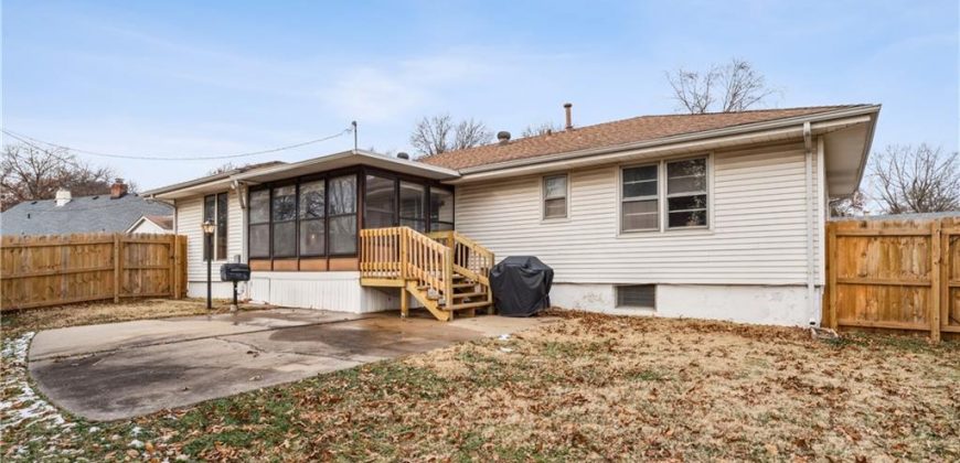 Homes for Sale in Kansas City, MO 64117 | 3225 NE 47th Street