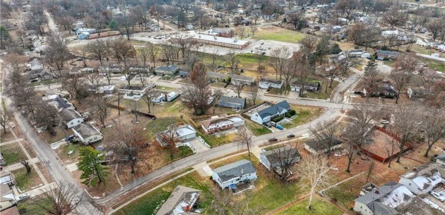 Homes for Sale in Kansas City, MO 64117 | 3225 NE 47th Street