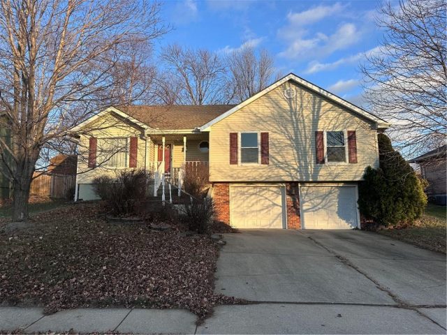 Homes for Sale in Pleasant Valley, MO 64068 | 6913  T Gabbert Drive