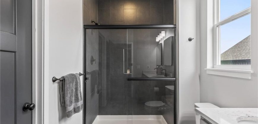 Homes for Sale in Kansas City, MO 64154 | 3925 NW 95th Terrace