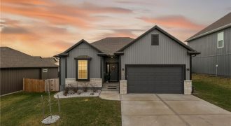 Homes for Sale in Kansas City, MO 64154 | 3925 NW 95th Terrace