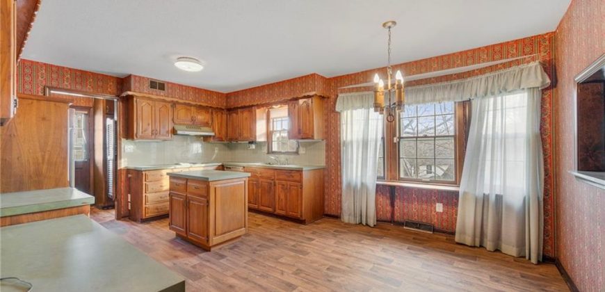Homes for Sale in Kansas City, MO 64116 | 513 NW Briarcliff Road