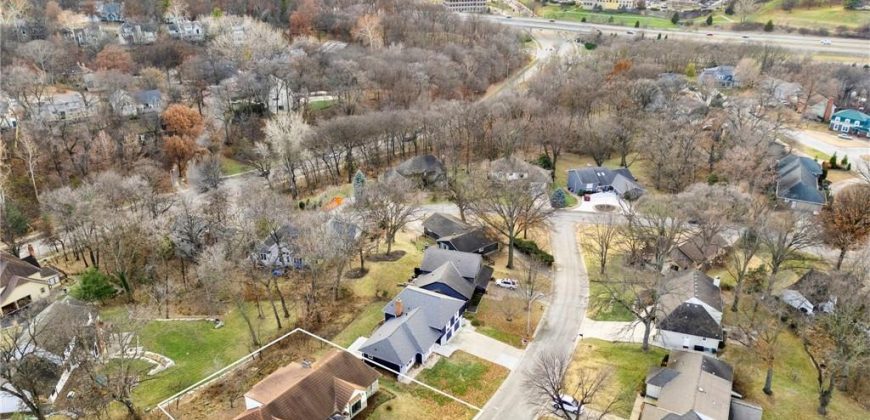 Homes for Sale in Kansas City, MO 64116 | 513 NW Briarcliff Road