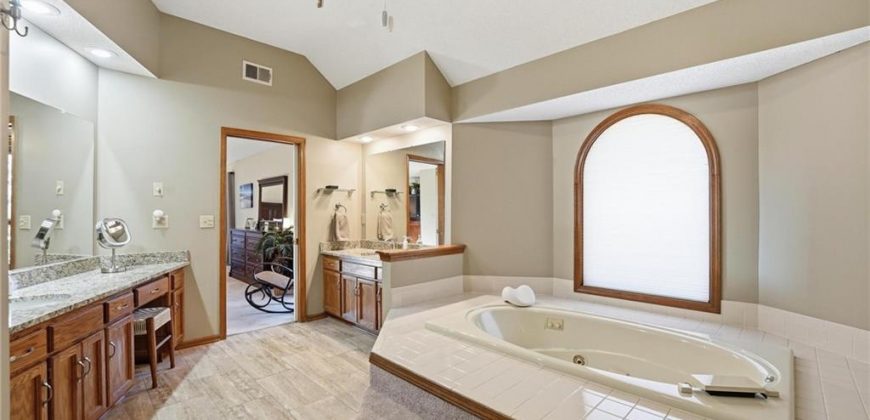 Homes for Sale in Kansas City, MO 64151 | 7432 N Granby Avenue