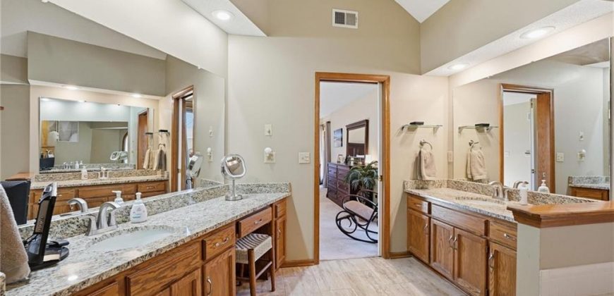 Homes for Sale in Kansas City, MO 64151 | 7432 N Granby Avenue