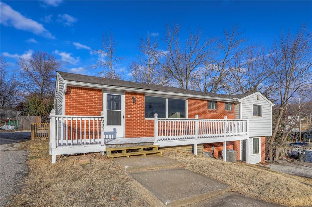 Homes for Sale in Kansas City, MO 64116 | 230 NE Evansdale Road