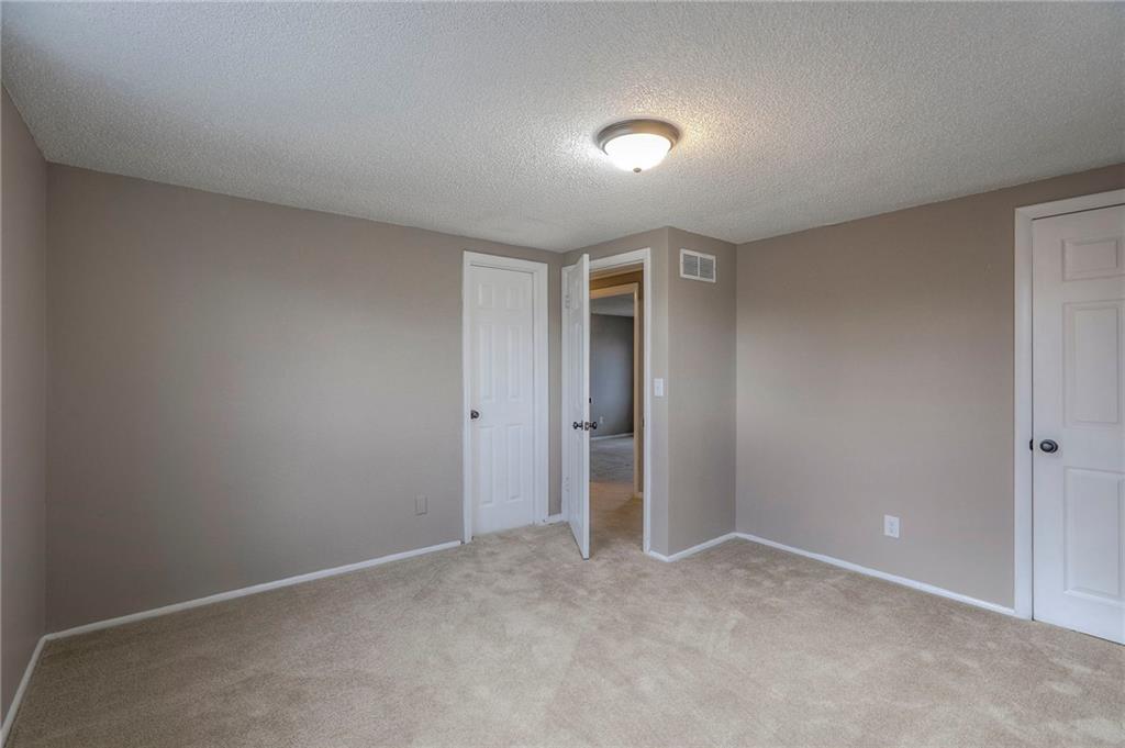 Homes for Sale in Kansas City, MO 64116 | 230 NE Evansdale Road