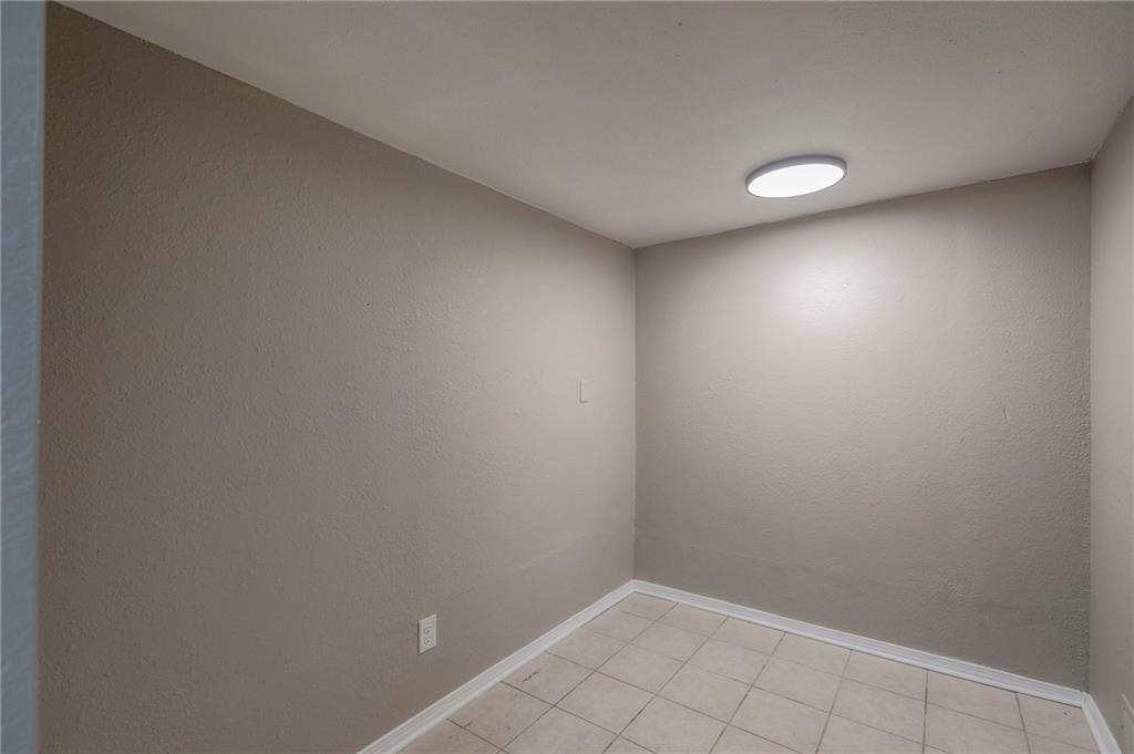 Homes for Sale in Kansas City, MO 64116 | 230 NE Evansdale Road