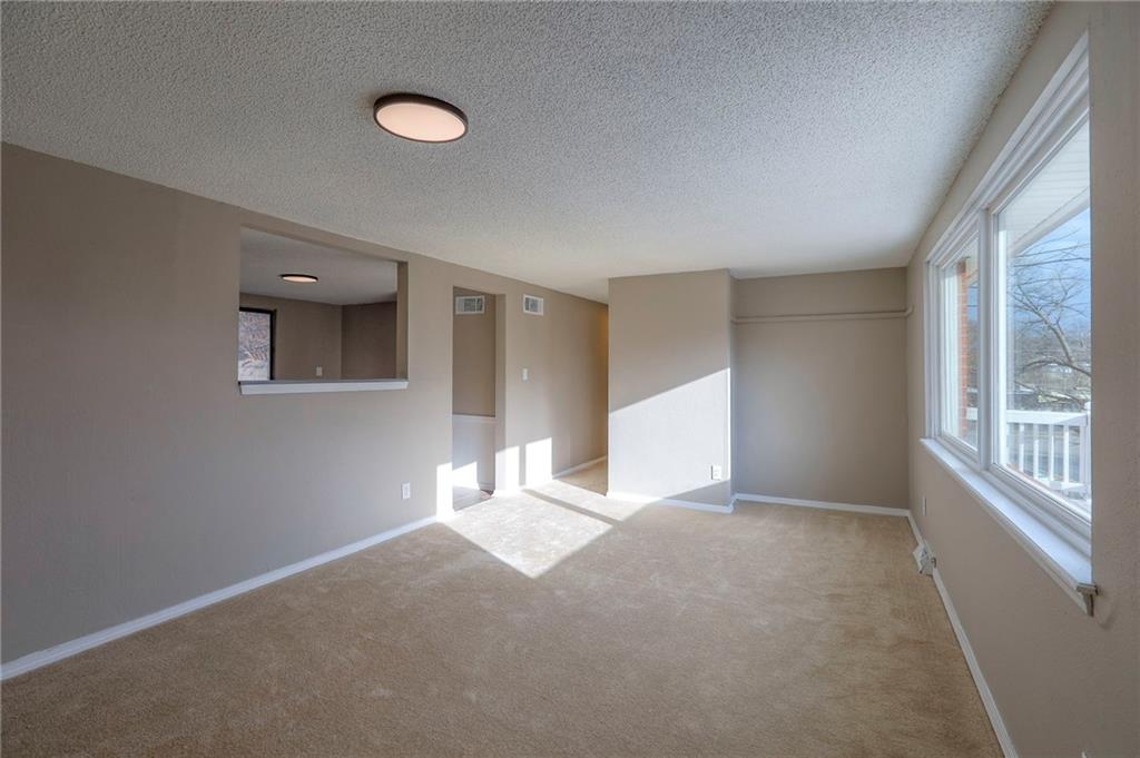 Homes for Sale in Kansas City, MO 64116 | 230 NE Evansdale Road