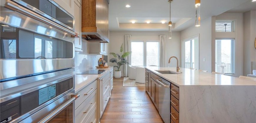 Homes for Sale in Parkville, MO 64152 | 8200  Westlake Drive