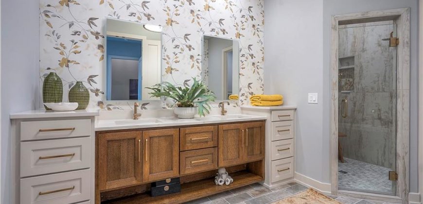 Homes for Sale in Parkville, MO 64152 | 8200  Westlake Drive