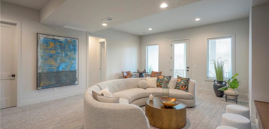 Homes for Sale in Parkville, MO 64152 | 8200  Westlake Drive