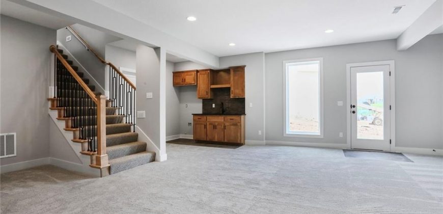 Homes for Sale in Parkville, MO 64152 | 7050 NW Yulich Court