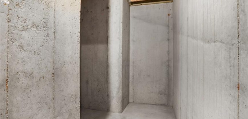 Homes for Sale in Parkville, MO 64152 | 7050 NW Yulich Court