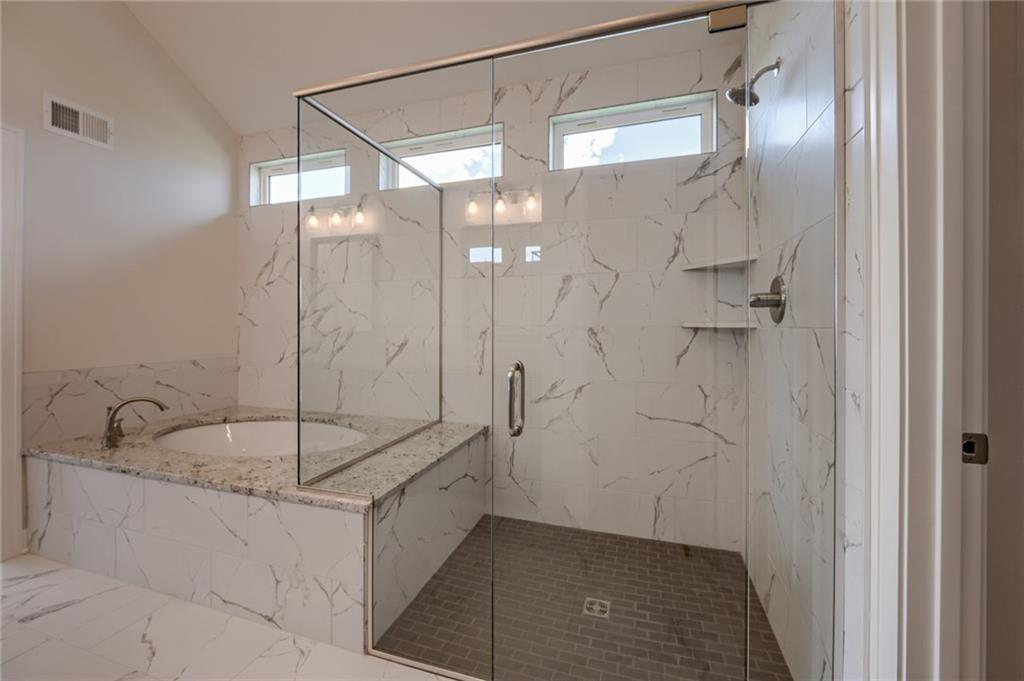 Homes for Sale in Kansas City, MO 64153 | 8216 NW 89th Terrace