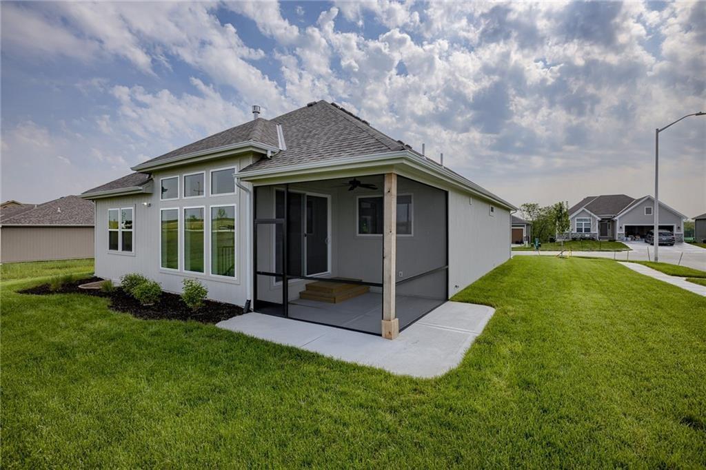 Homes for Sale in Kansas City, MO 64153 | 8216 NW 89th Terrace