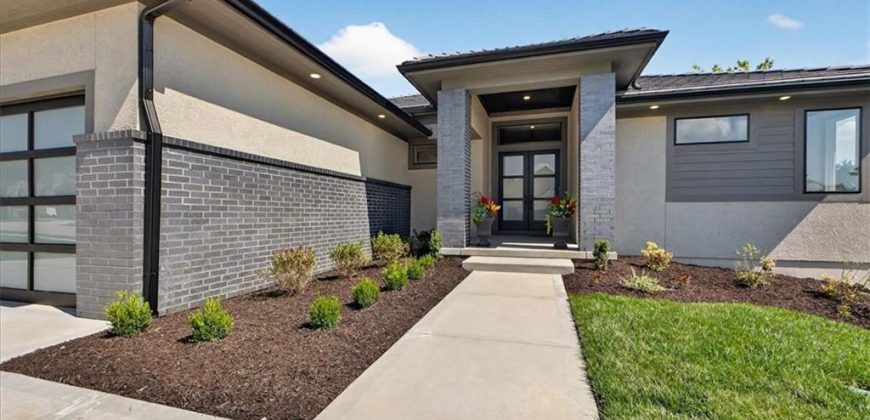 Homes for Sale in Kansas City, MO 64151 | 5907 N Lucerne Avenue