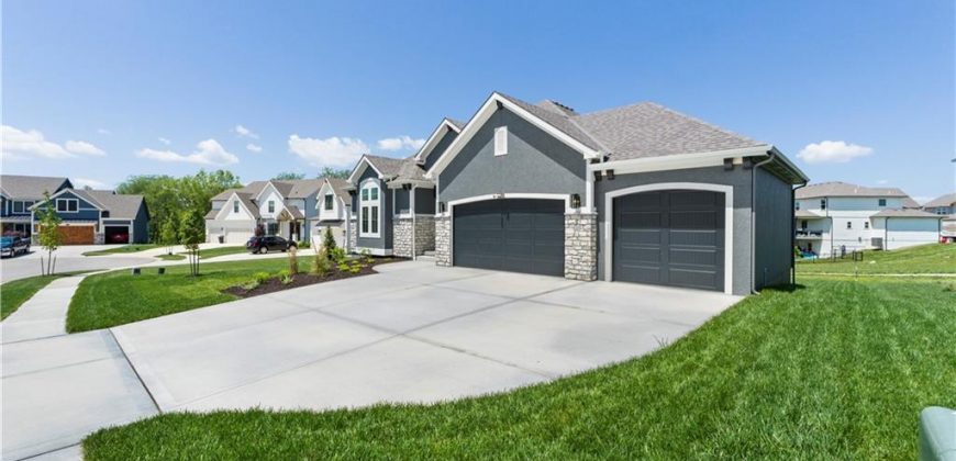 Homes for Sale in Kansas City, MO 64157 | 10332 N Potter Avenue