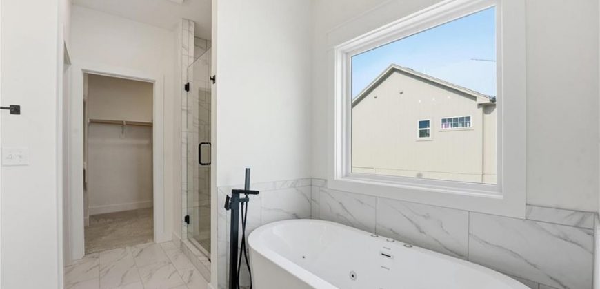 Homes for Sale in Kansas City, MO 64153 | 8215 NW 89th Terrace