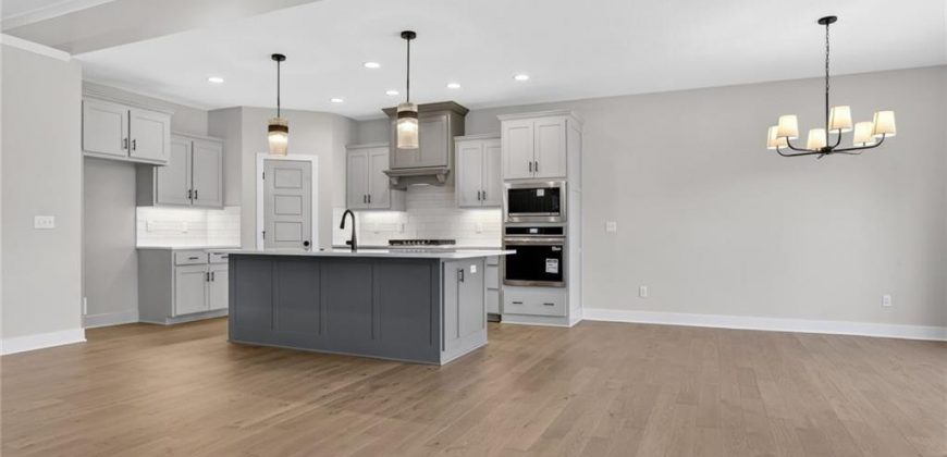 Homes for Sale in Parkville, MO 64152 | 7060 NW Yulich Court