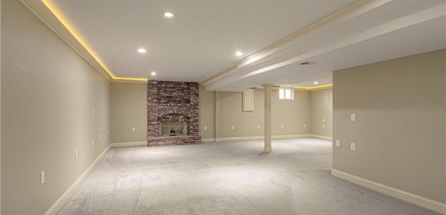 Homes for Sale in Gladstone, MO 64119 | 116  The Woodlands Drive