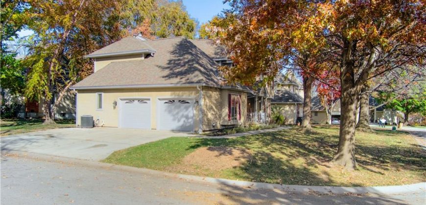 Homes for Sale in Gladstone, MO 64119 | 116  The Woodlands Drive