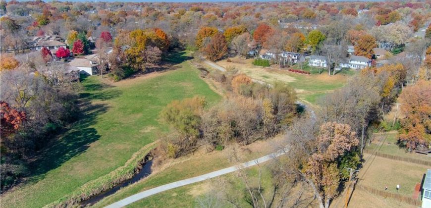 Homes for Sale in Gladstone, MO 64119 | 116  The Woodlands Drive