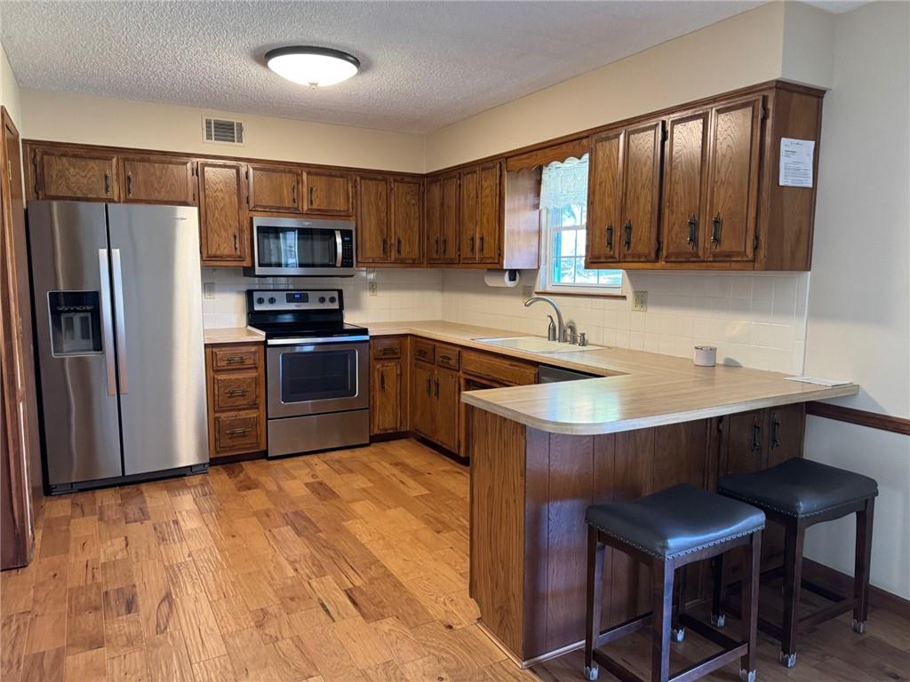 Homes for Sale in Liberty, MO 64068 | 2120  Pin Oak Drive