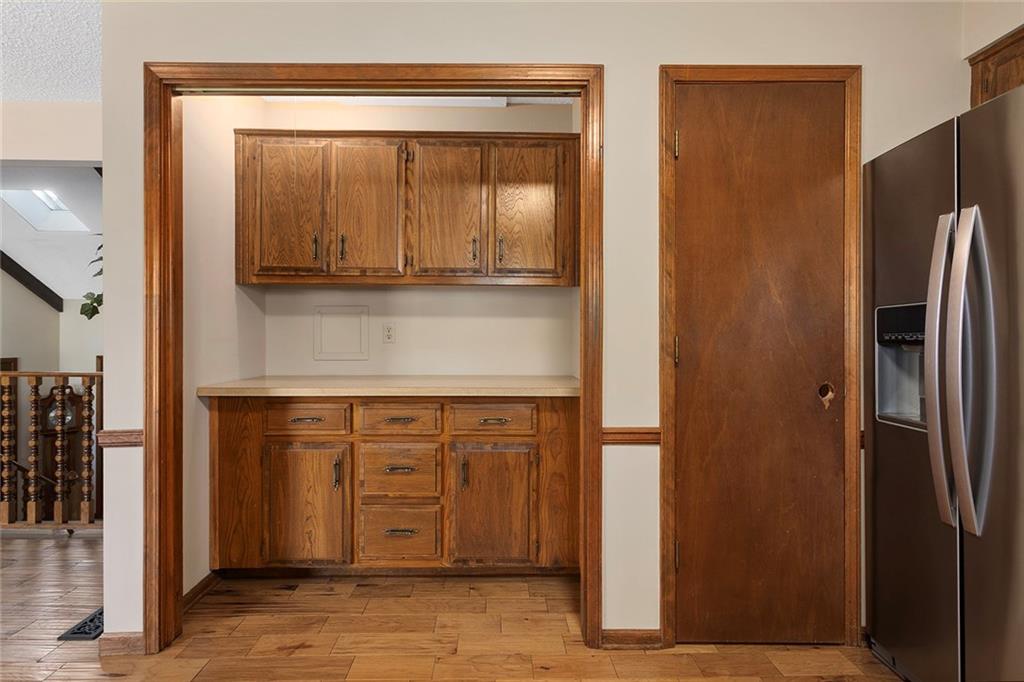 Homes for Sale in Liberty, MO 64068 | 2120  Pin Oak Drive