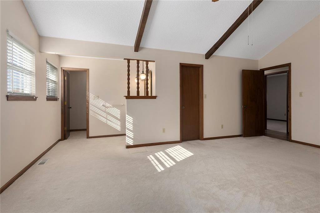 Homes for Sale in Liberty, MO 64068 | 2120  Pin Oak Drive