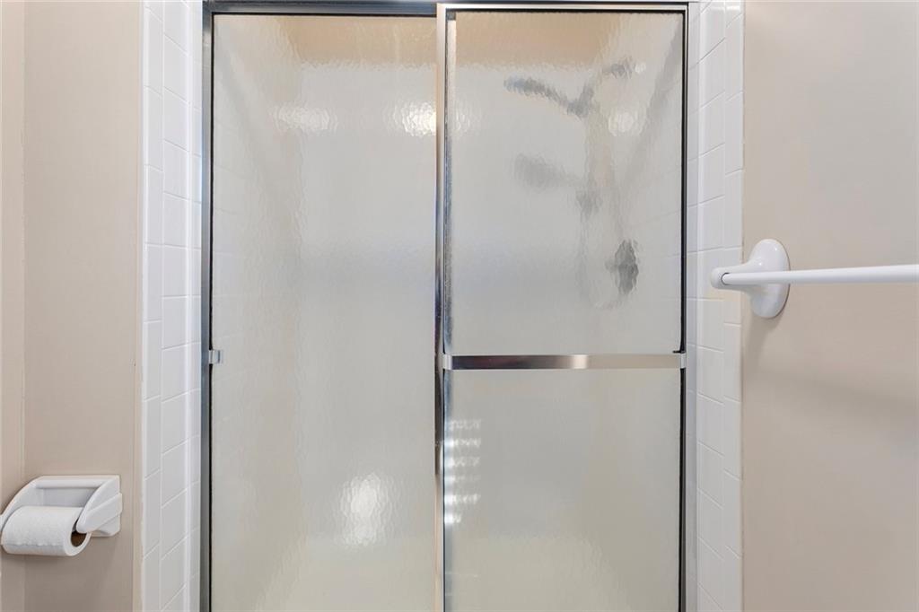 Homes for Sale in Liberty, MO 64068 | 2120  Pin Oak Drive