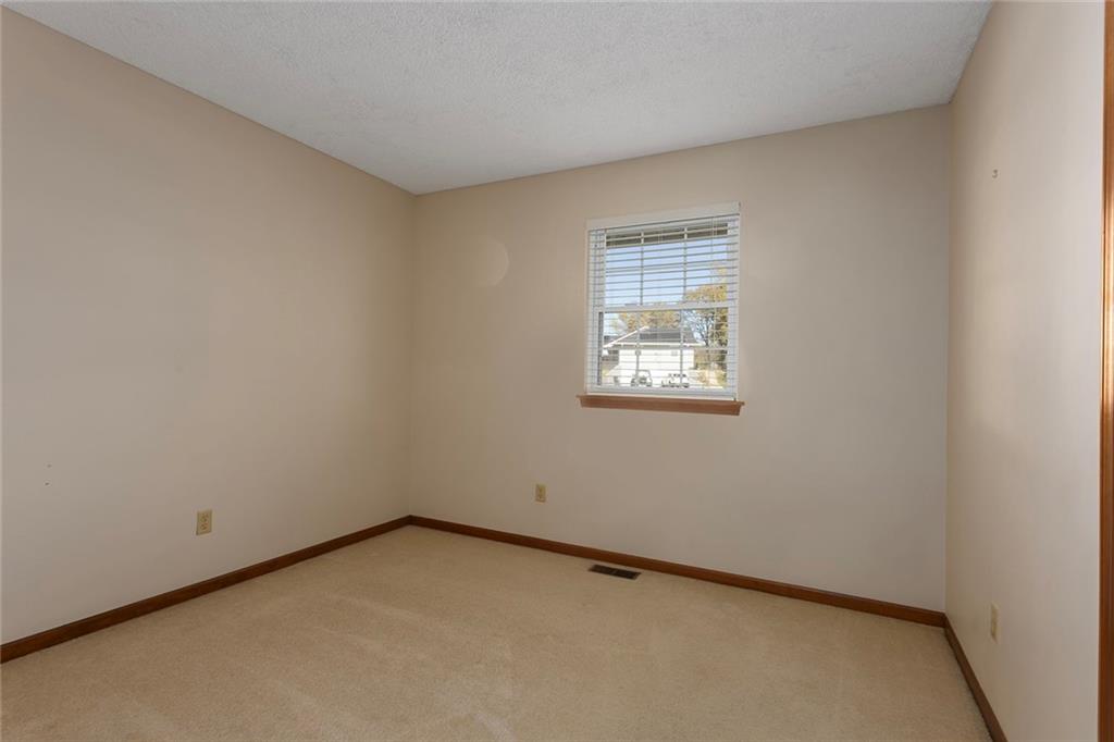 Homes for Sale in Liberty, MO 64068 | 2120  Pin Oak Drive