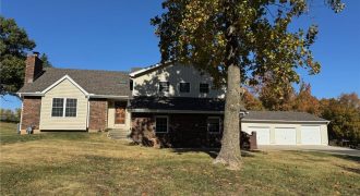 Homes for Sale in Liberty, MO 64068 | 2120  Pin Oak Drive