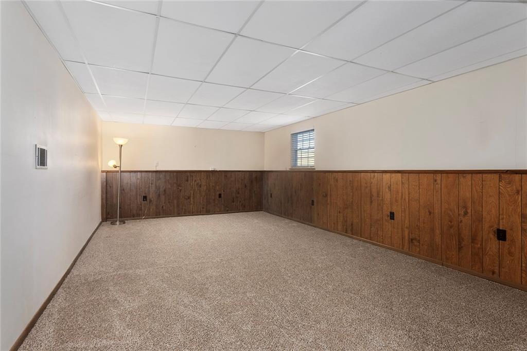 Homes for Sale in Liberty, MO 64068 | 2120  Pin Oak Drive