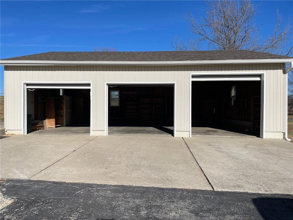 Homes for Sale in Liberty, MO 64068 | 2120  Pin Oak Drive