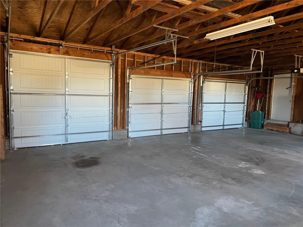 Homes for Sale in Liberty, MO 64068 | 2120  Pin Oak Drive