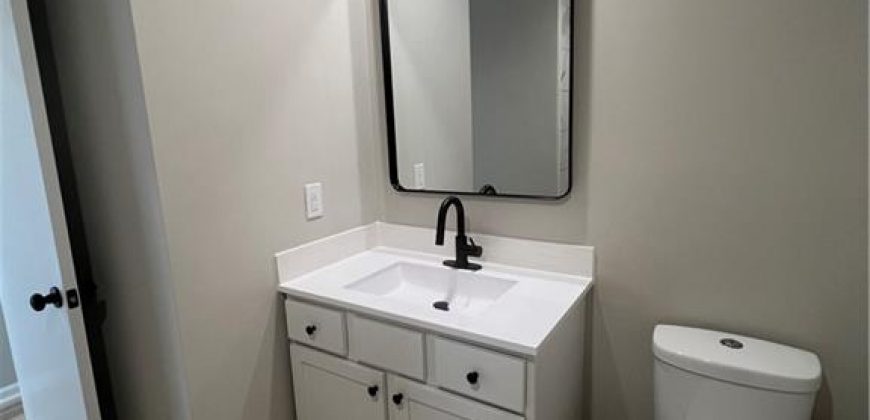 Homes for Sale in Pleasant Valley, MO 64068 | 8702 N Linda Lane