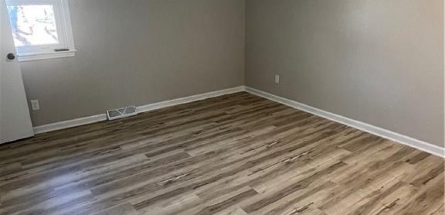 Homes for Sale in Pleasant Valley, MO 64068 | 8702 N Linda Lane