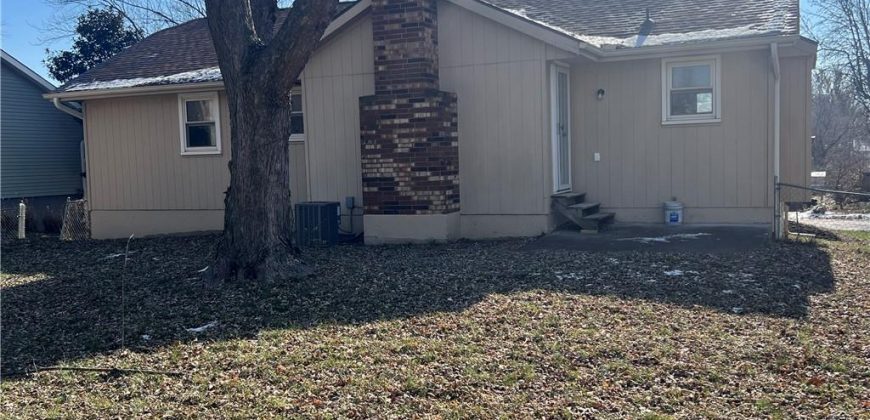 Homes for Sale in Pleasant Valley, MO 64068 | 8702 N Linda Lane